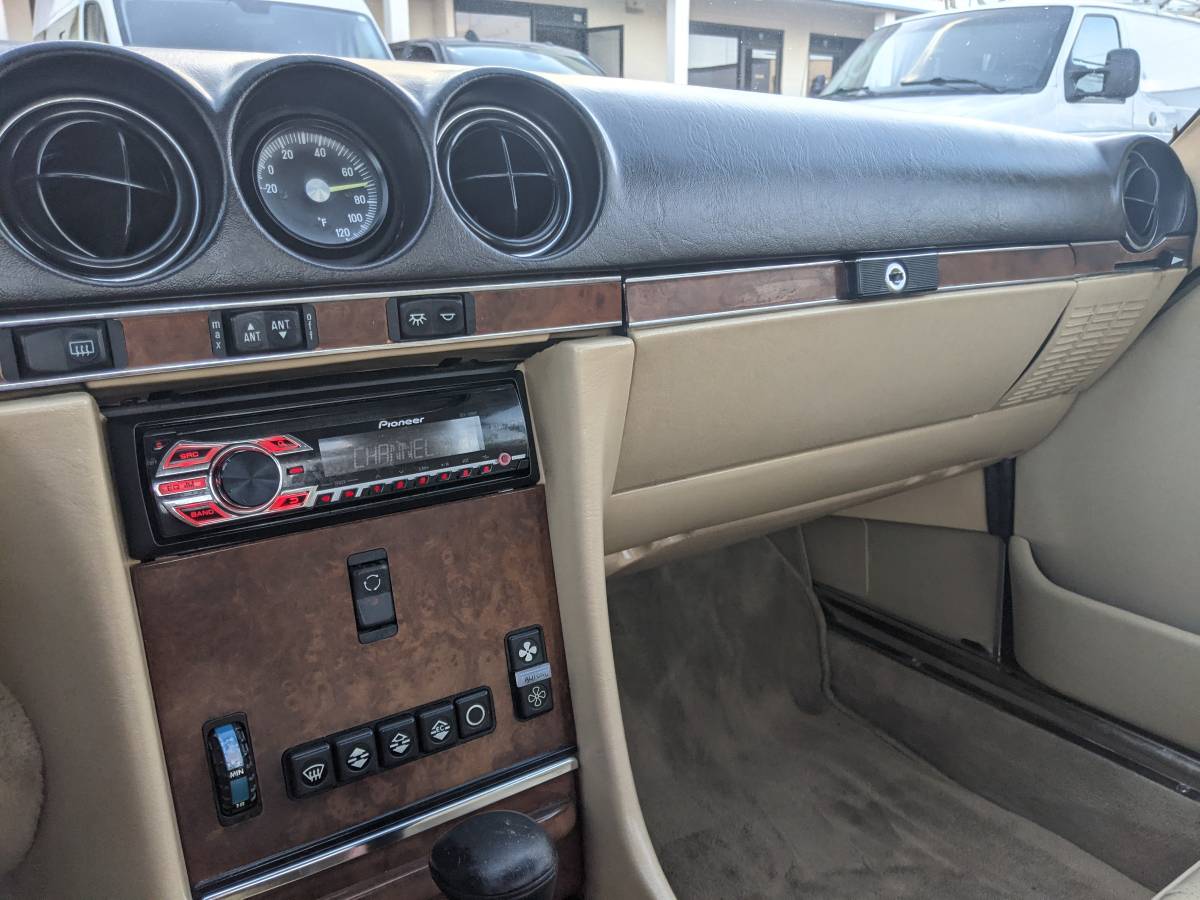 Mercedes-benz-sl-560-1988-red-6