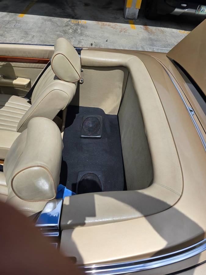 Mercedes-benz-sl-class-1985-12