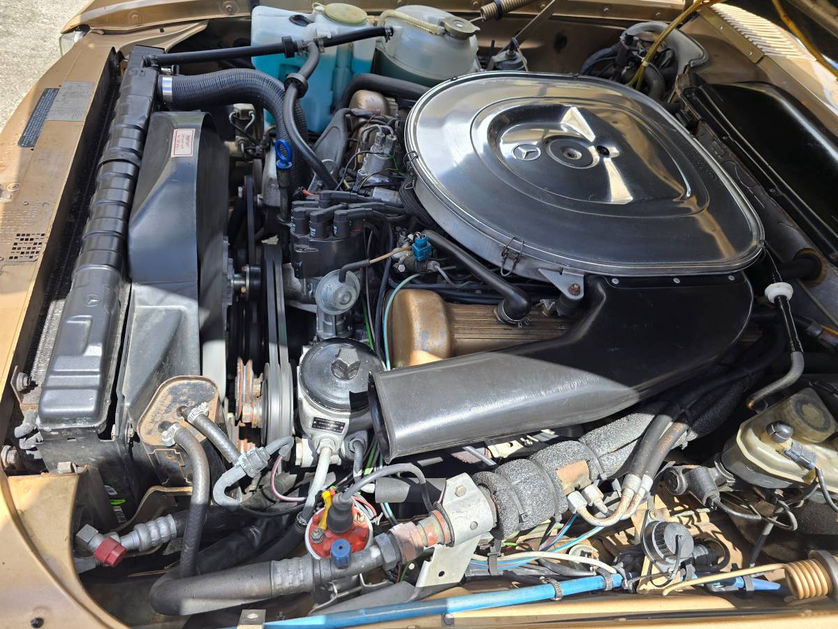 Mercedes-benz-sl-class-1985-3