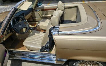 Mercedes-benz-sl-class-1985-5