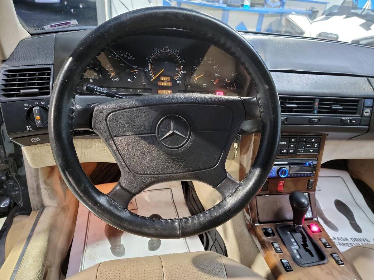Mercedes-benz-sl-class-1995-17