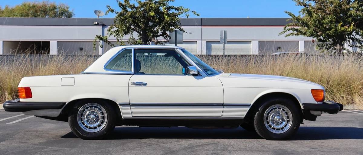 Mercedes-sl380-1983-white-11