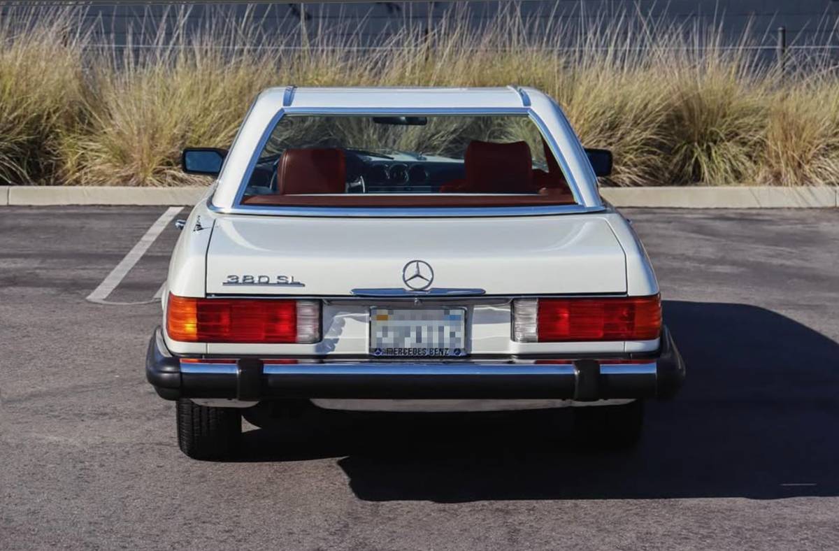 Mercedes-sl380-1983-white-12