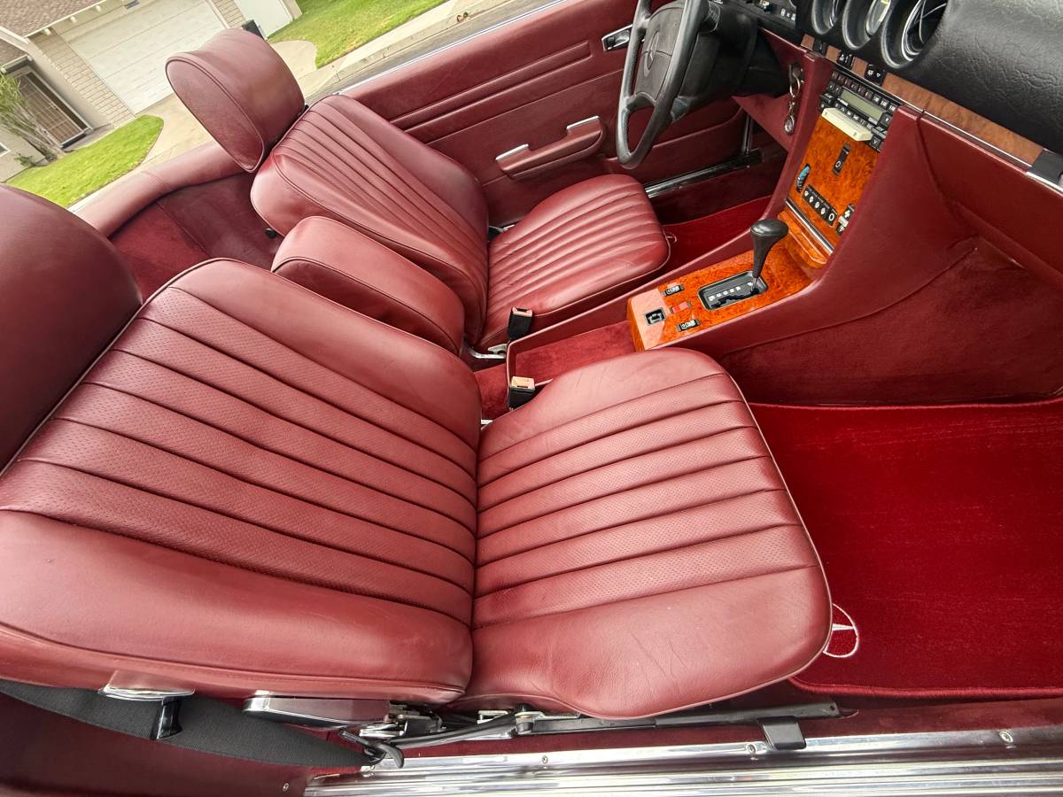 Mercedes-sl560-1988-white-10