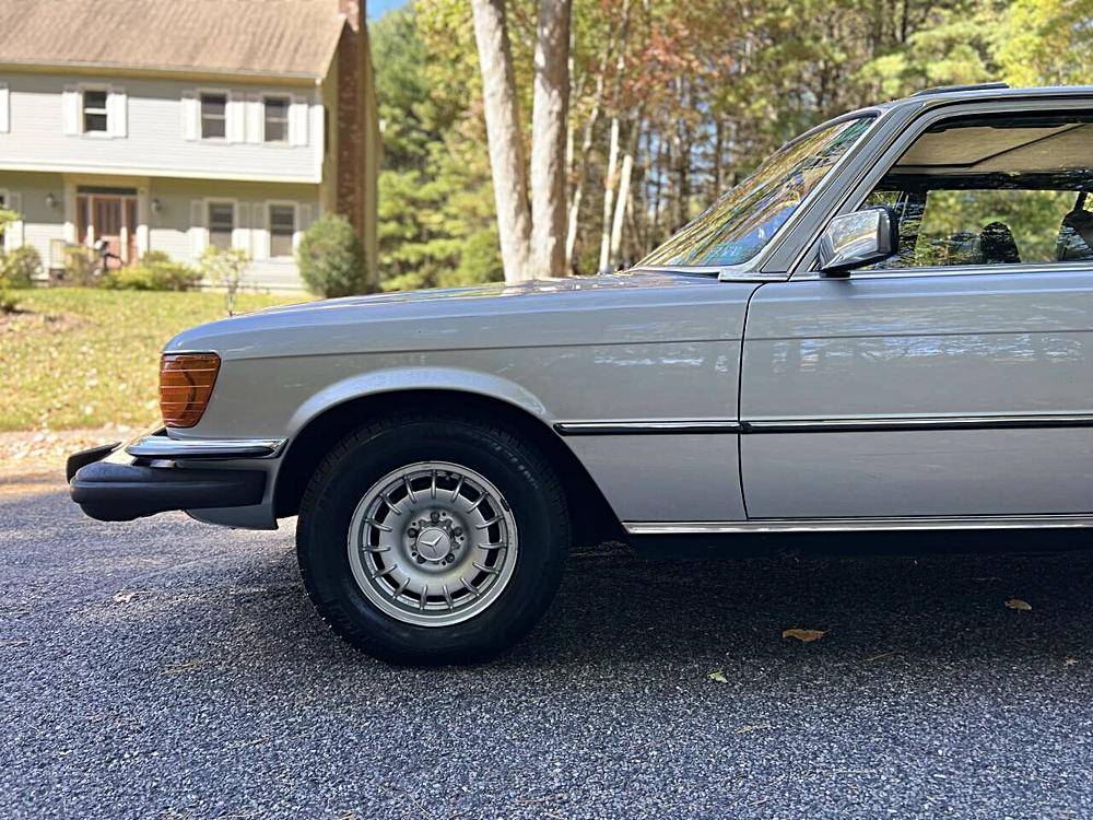 Mercedesbenz-400class-1975-silver-1