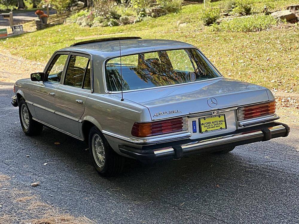 Mercedesbenz-400class-1975-silver-11