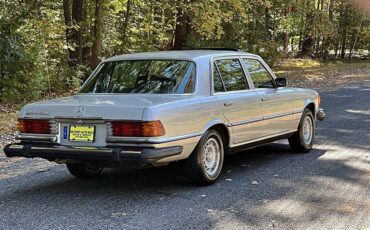 Mercedesbenz-400class-1975-silver-13