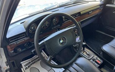 Mercedesbenz-400class-1975-silver-18