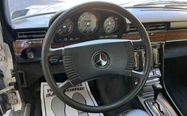Mercedesbenz-400class-1975-silver-19