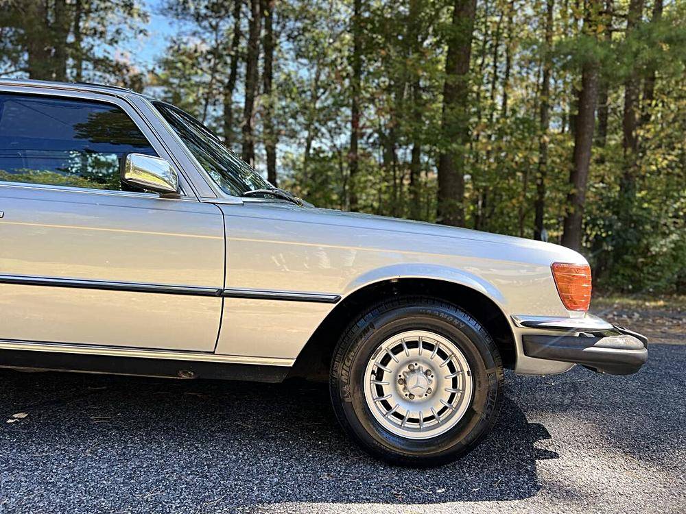 Mercedesbenz-400class-1975-silver-20