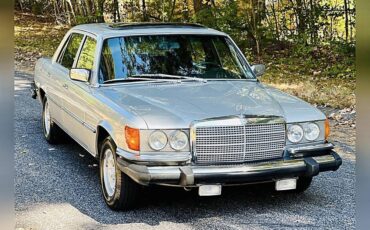 Mercedesbenz-400class-1975-silver