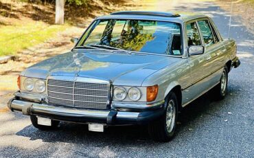 Mercedesbenz-400class-1975-silver-9