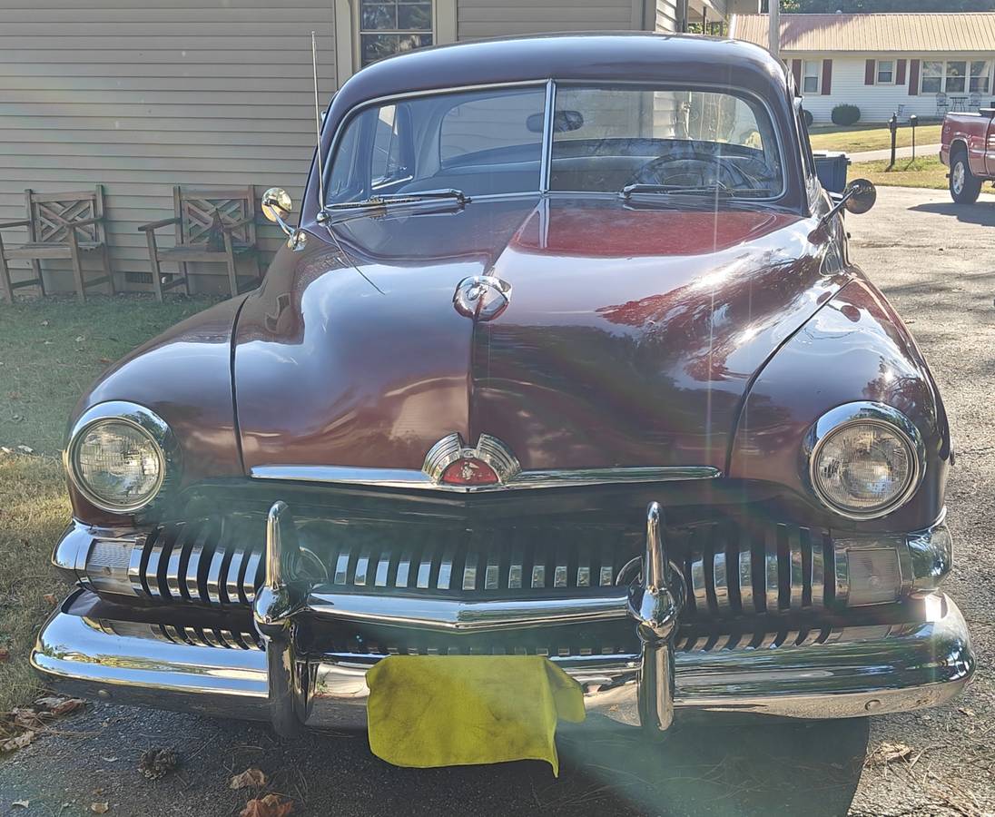 Mercury-1951-red-11