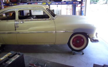 Mercury-1951-yellow-3