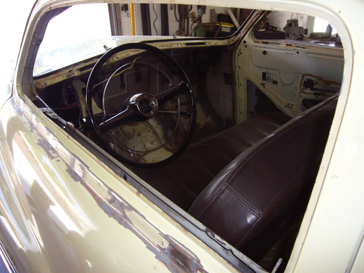 Mercury-1951-yellow-5