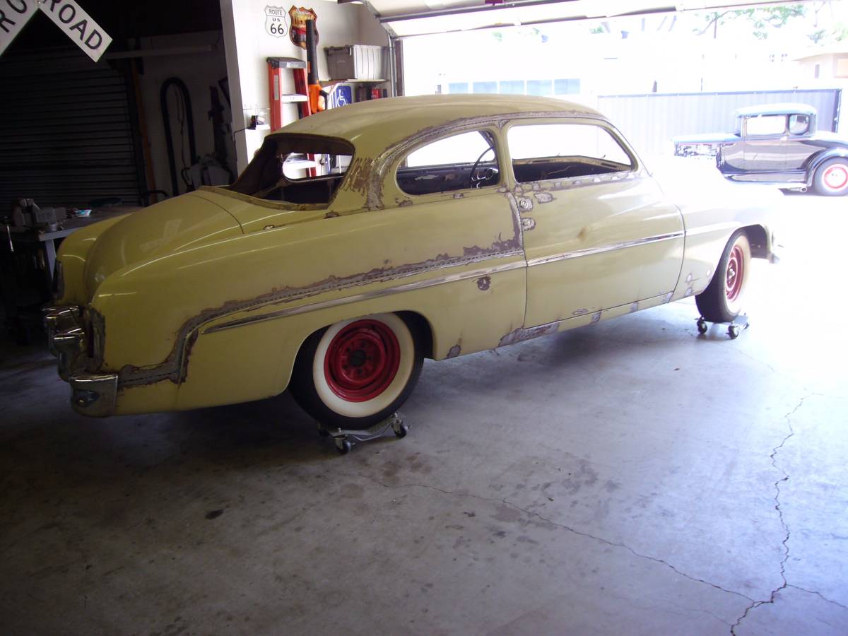 Mercury-1951-yellow-8
