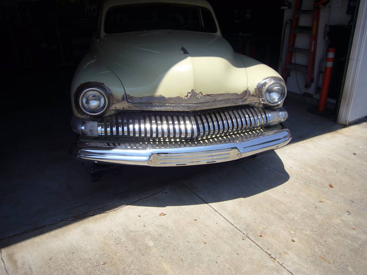 Mercury-1951-yellow