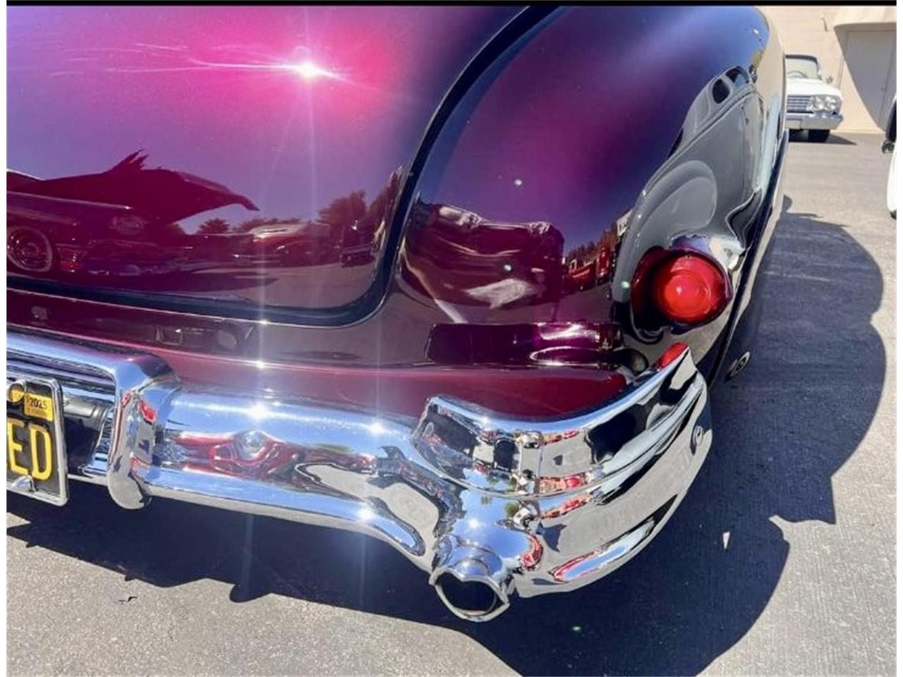 Mercury-2-dr-coupe-1940-Candy-Brandy-Wine-Off-White-amp-Burgundy-1