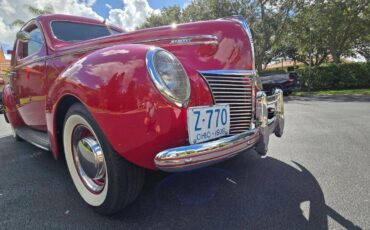 Mercury-4-door-town-sedan-1939-red-20