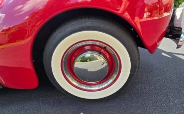Mercury-4-door-town-sedan-1939-red-21