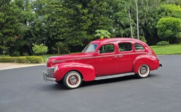 Mercury-8-Town-Sedan-1939-Sedan-8