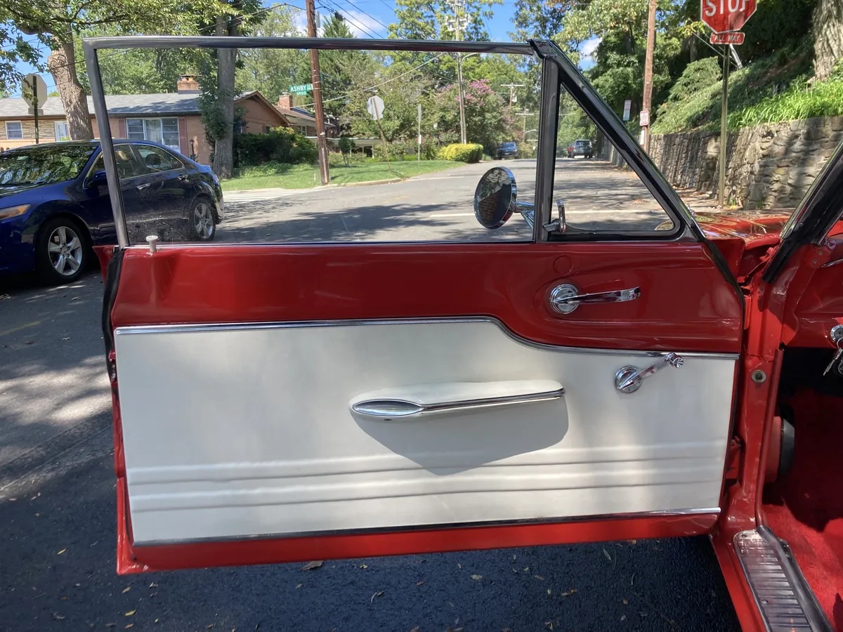 Mercury-Comet-1963-Red-White-10