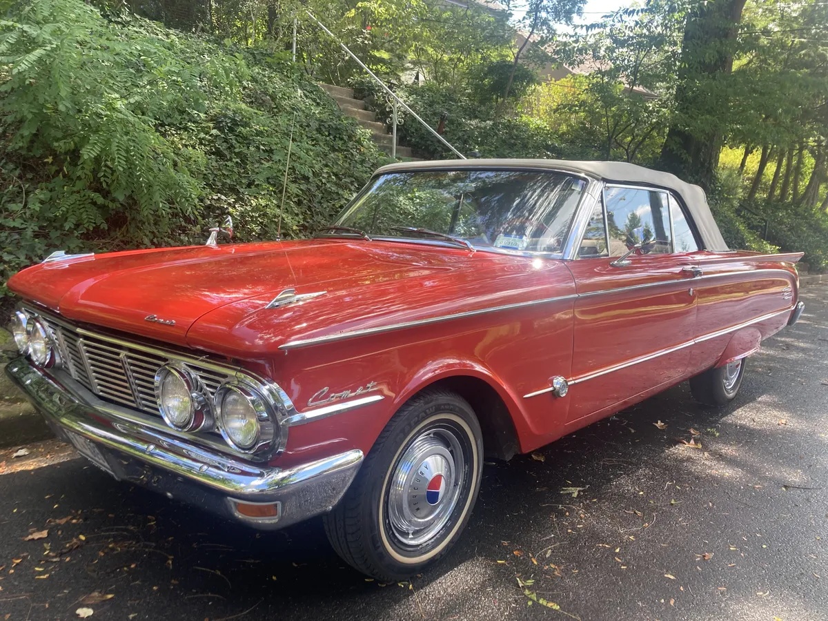 Mercury-Comet-1963-Red-White-11