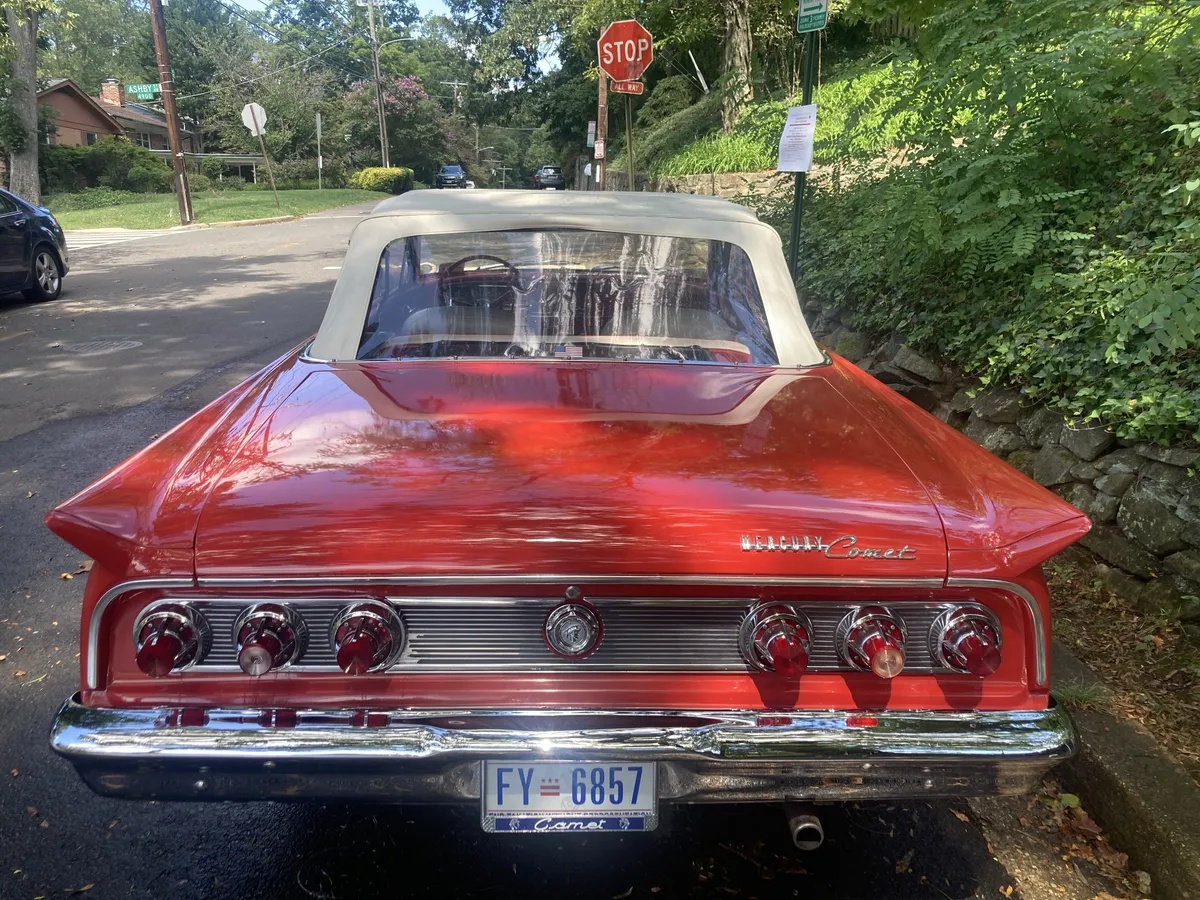 Mercury-Comet-1963-Red-White-12
