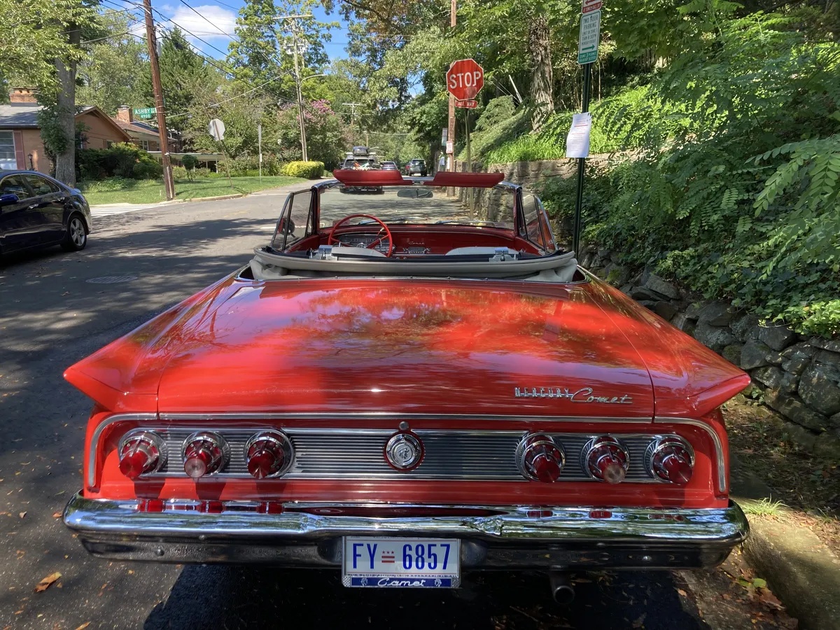 Mercury-Comet-1963-Red-White-19