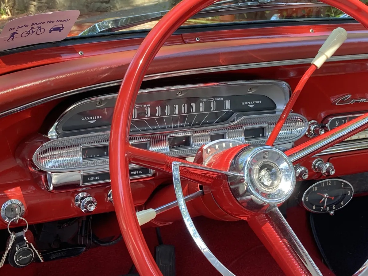Mercury-Comet-1963-Red-White-4