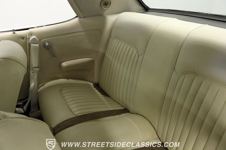 Mercury-Cougar-1967-White-Parchment-1