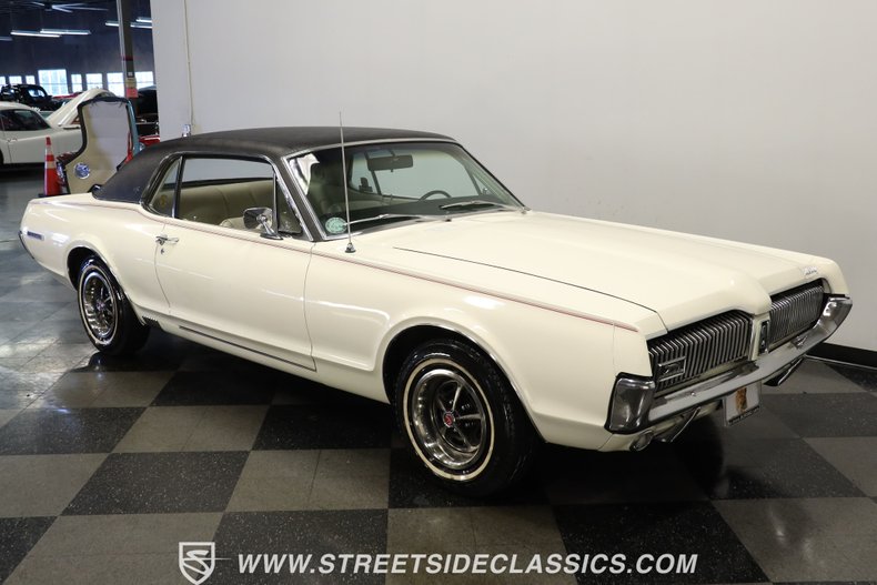 Mercury-Cougar-1967-White-Parchment-13