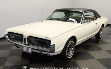 Mercury-Cougar-1967-White-Parchment-17