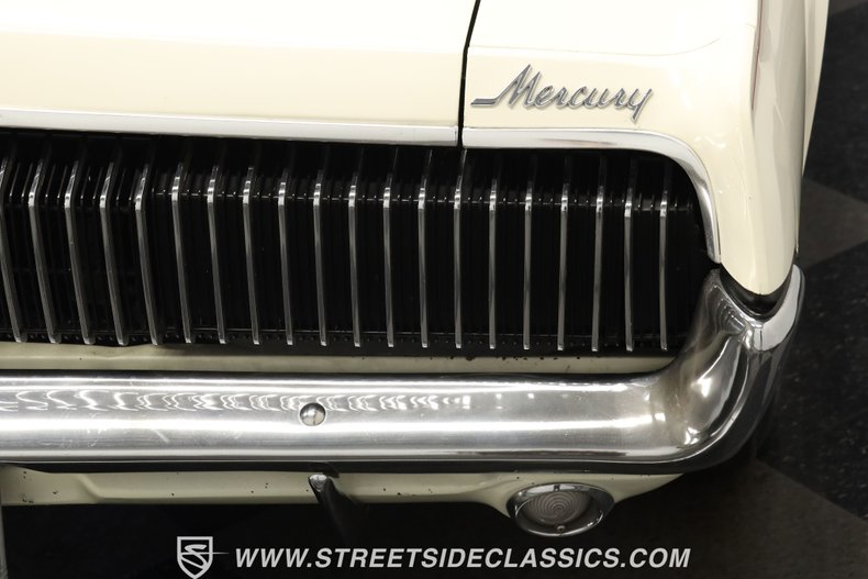 Mercury-Cougar-1967-White-Parchment-19
