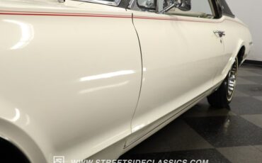 Mercury-Cougar-1967-White-Parchment-21