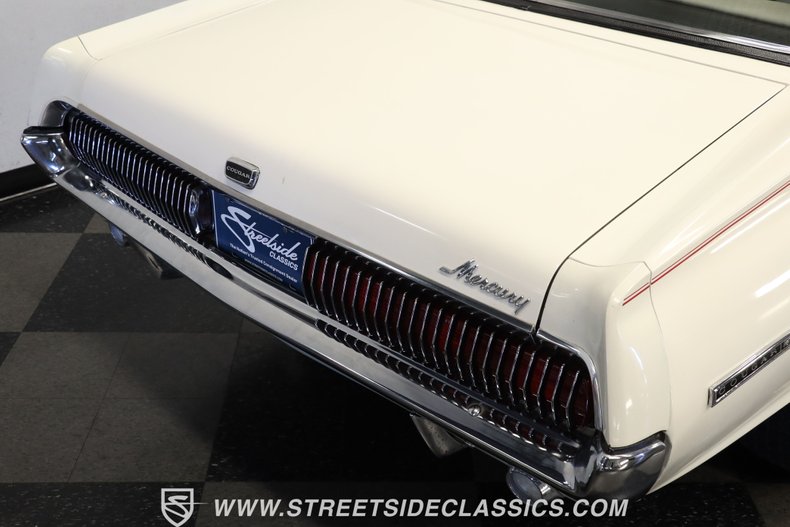 Mercury-Cougar-1967-White-Parchment-23