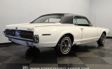 Mercury-Cougar-1967-White-Parchment-24