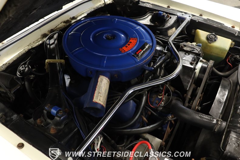 Mercury-Cougar-1967-White-Parchment-30