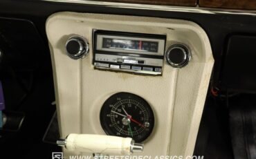 Mercury-Cougar-1967-White-Parchment-37