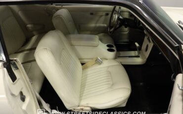 Mercury-Cougar-1967-White-Parchment-42