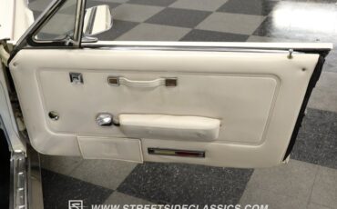 Mercury-Cougar-1967-White-Parchment-46