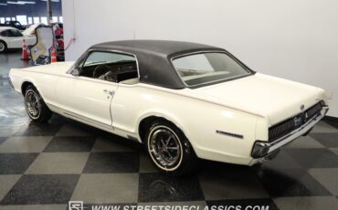 Mercury-Cougar-1967-White-Parchment-7