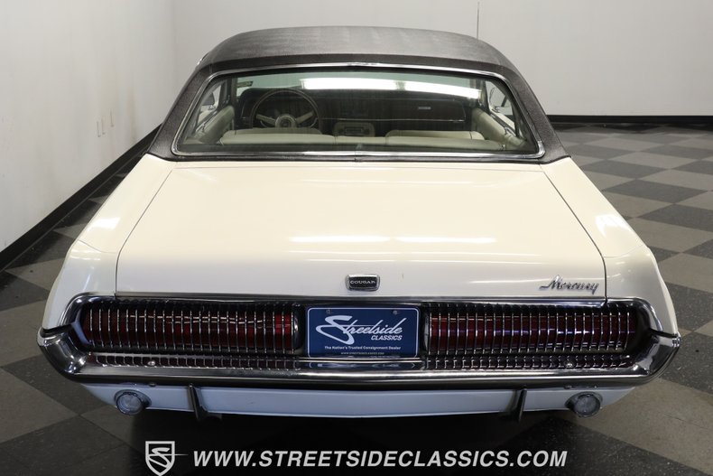 Mercury-Cougar-1967-White-Parchment-8
