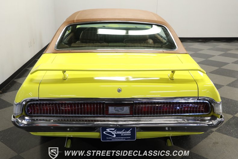 Mercury-Cougar-1969-Yellow-Saddle-Leather-12