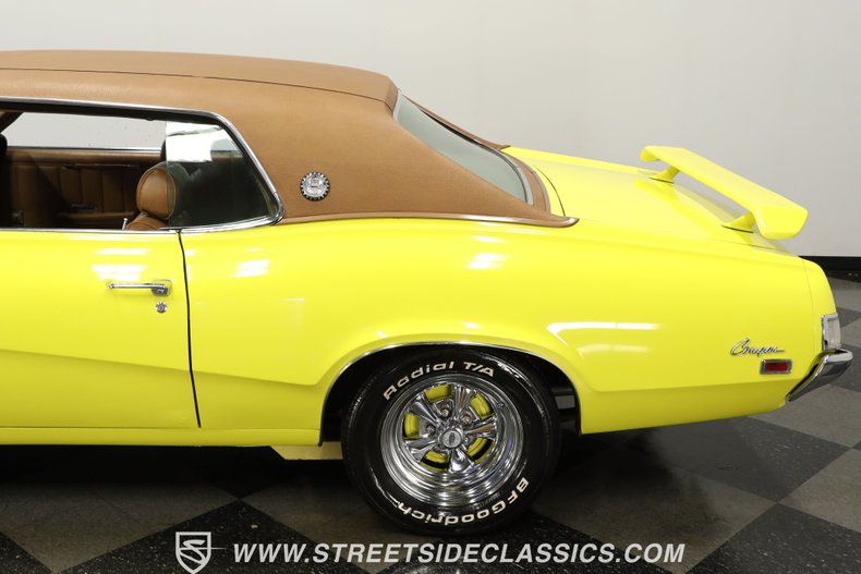 Mercury-Cougar-1969-Yellow-Saddle-Leather-26