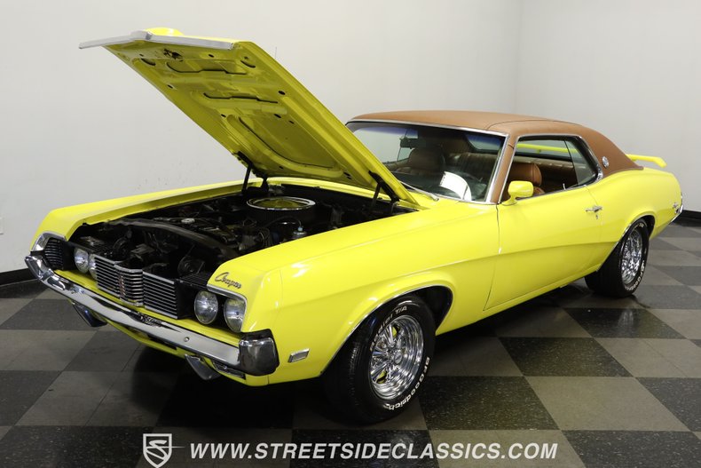 Mercury-Cougar-1969-Yellow-Saddle-Leather-30