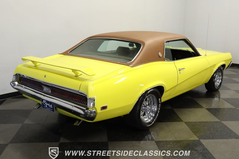 Mercury-Cougar-1969-Yellow-Saddle-Leather-6
