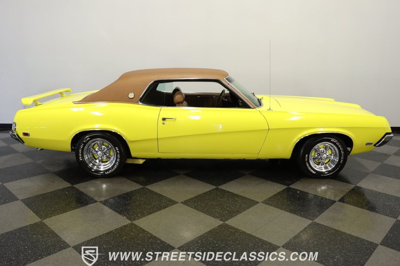 Mercury-Cougar-1969-Yellow-Saddle-Leather-7