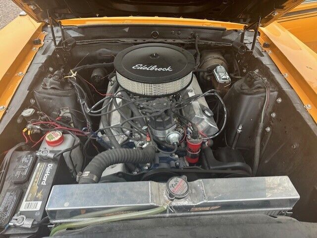Mercury-Cougar-1970-Orange-Black-5