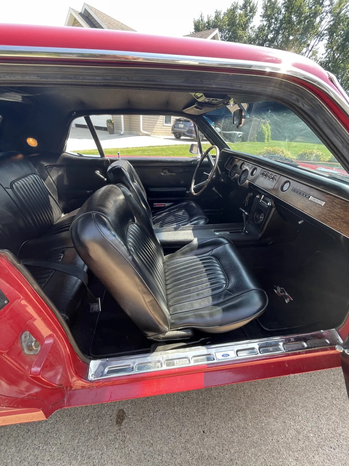 Mercury-Cougar-xr7-1967-Red-Black-4